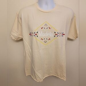 NWOT Modelo Short Sleeve T-Shirt